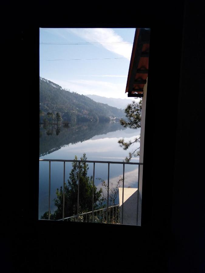 Casa Do Avo Xico - Geres Lake House - 10Pax Экстерьер фото