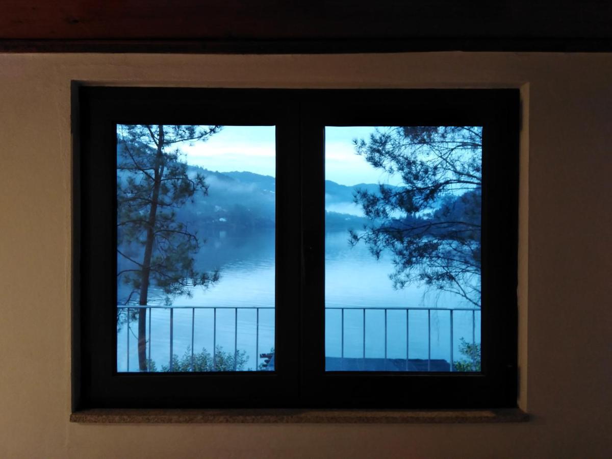 Casa Do Avo Xico - Geres Lake House - 10Pax Экстерьер фото