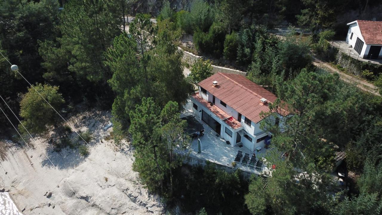 Casa Do Avo Xico - Geres Lake House - 10Pax Экстерьер фото