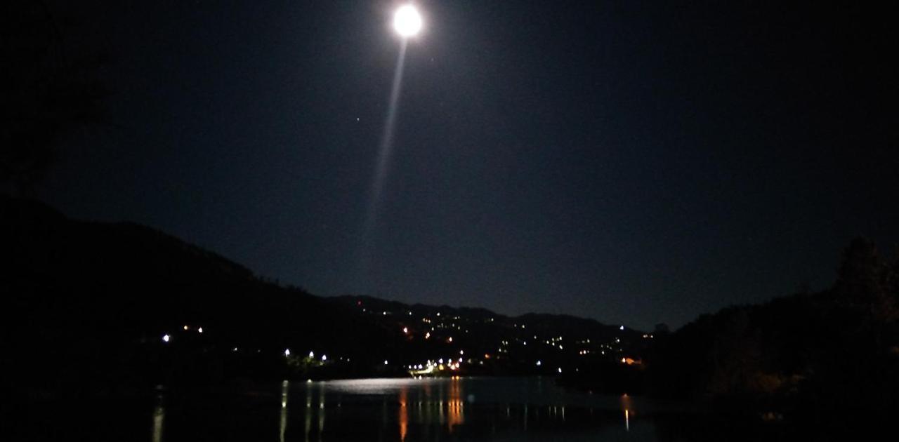 Casa Do Avo Xico - Geres Lake House - 10Pax Экстерьер фото