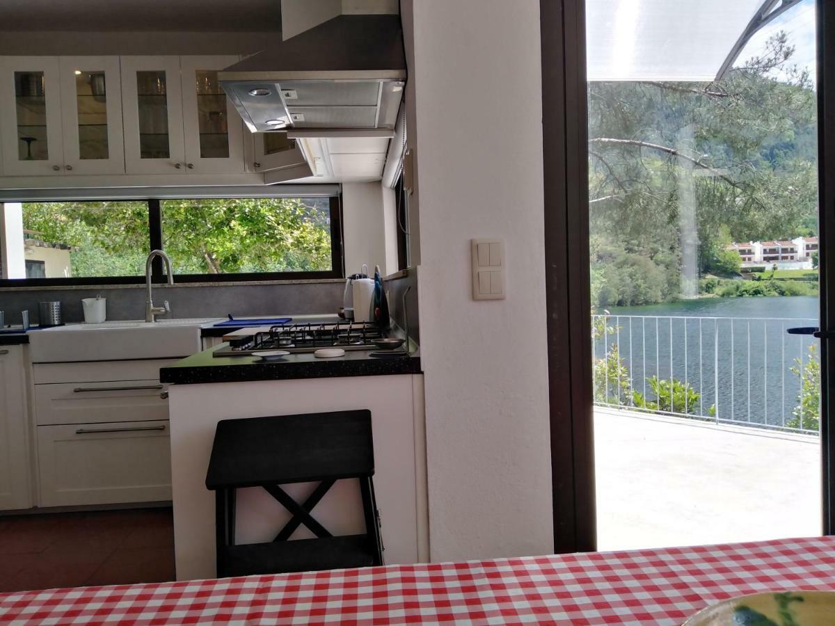 Casa Do Avo Xico - Geres Lake House - 10Pax Экстерьер фото